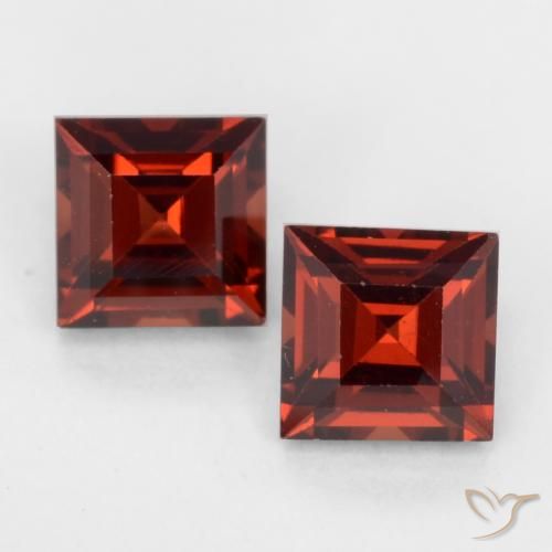 1.04ctw Natürlicher tiefrot Pyrop-Granat, Quadrat, VVS-VS
