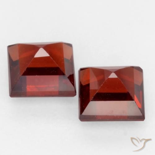 0.92 ct natürliche Tiefes Blutrot Pyrop-Granat-Edelsteine, Quadrat, VVS-VS