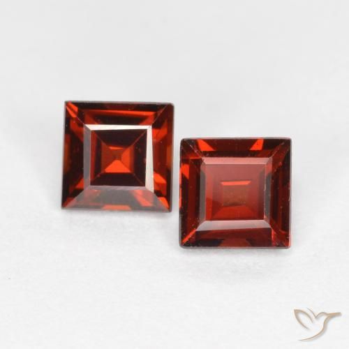 0.93ctw Natürlicher Sangria Rot Pyrop-Granat, Quadrat, VS