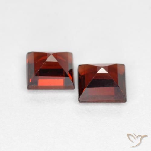 0.93 ct natürliche Sangria Rot Pyrop-Granat-Edelsteine, Quadrat, VS
