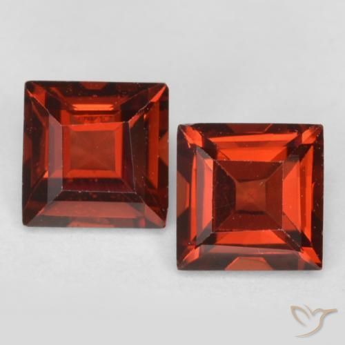 0.90ctw Natürlicher Sangria Rot Pyrop-Granat, Quadrat, VS