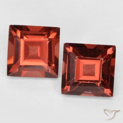 0.89ctw Natürlicher Mittelrot Pyrop-Granat, Quadrat, VS
