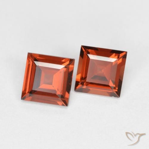 0.87ctw Natürlicher tiefrot Pyrop-Granat, Quadrat, VS
