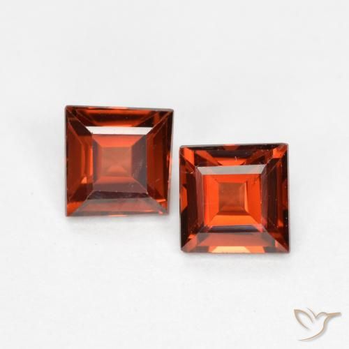 0.88ctw Natürlicher tiefrot Pyrop-Granat, Quadrat, VS