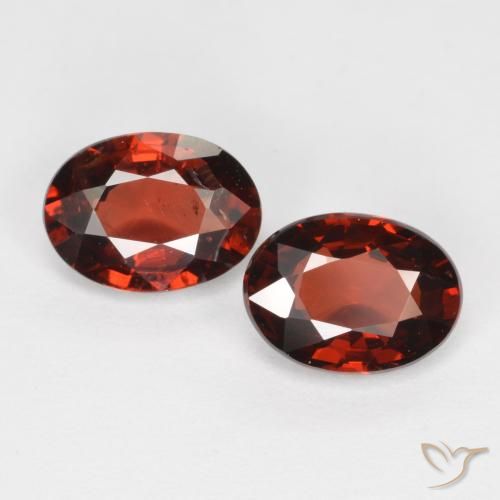 1.82ctw Natürlicher Mittelrot Pyrop-Granat, Oval, VS