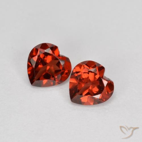 1.24ctw Natürlicher Hellrot Pyrop-Granat, Herz, VS