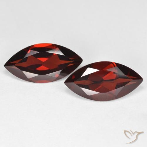 4.09ctw Natürlicher dunkelrot Pyrop-Granat, Marquise, VVS