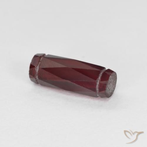 1.47ct Natürlicher tiefrot Pyrop-Granat, Fantasie, VS