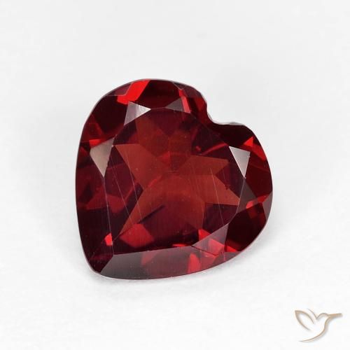 1.69ct Natürlicher Tiefes Blutrot Pyrop-Granat, Herz, VVS