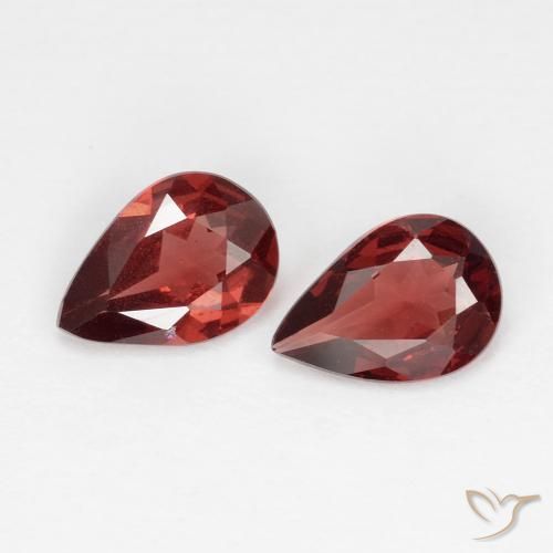 1.20ctw Natürlicher dunkelrot Pyrop-Granat, Birnenform, VS
