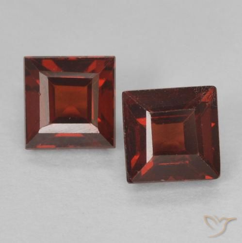 1.08ctw Natürlicher Sangria Rot Pyrop-Granat, Quadrat, VS