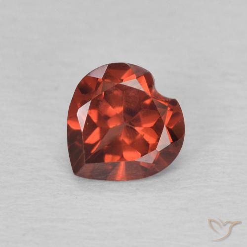 0.62ct Natürlicher Johannisbeere Rot Pyrop-Granat, Herz, VVS-VS