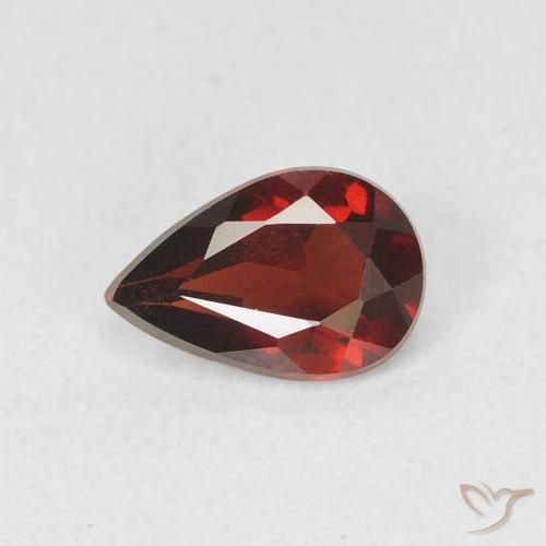 0.63ct Natürlicher Tiefes Blutrot Pyrop-Granat, Birnenform, VS