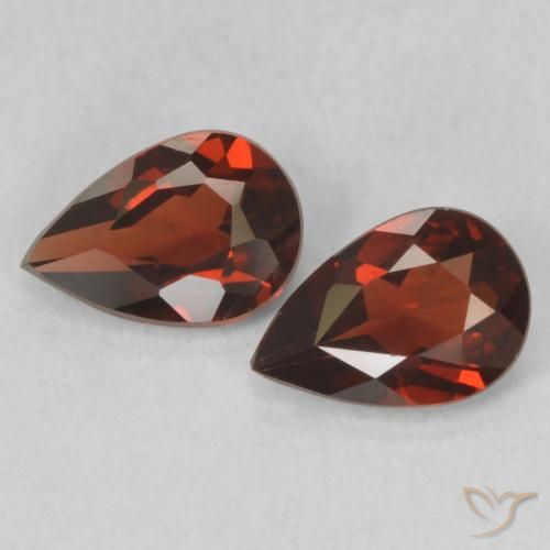 1.18ctw Natürlicher Sangria Rot Pyrop-Granat, Birnenform, VVS-VS
