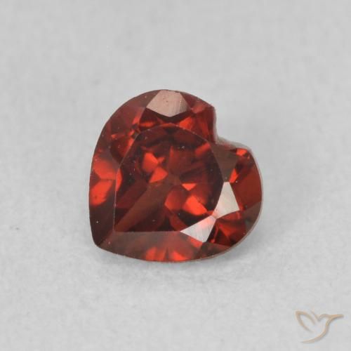 0.66ct Natürlicher tiefrot Pyrop-Granat, Herz, VVS