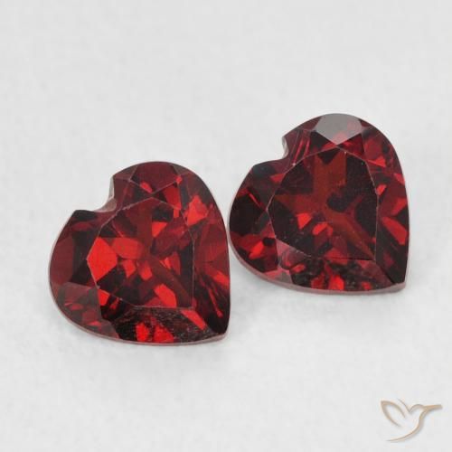 1.08 ct natürliche Mittelrot Pyrop-Granat-Edelsteine, Herz, VS