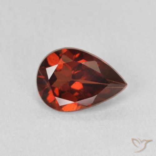 0.84ct Natürlicher Mittelrot Pyrop-Granat, Birnenform, VVS-VS