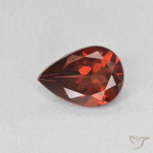 9,17 ctw natürlicher Mittelrot Pyrop-Granat, Birnenform, VVS-VS
