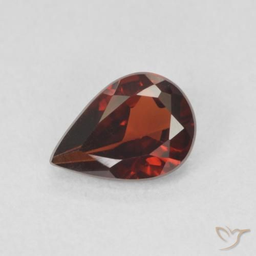 0.82ct Natürlicher dunkelrot Pyrop-Granat, Birnenform, VVS-VS