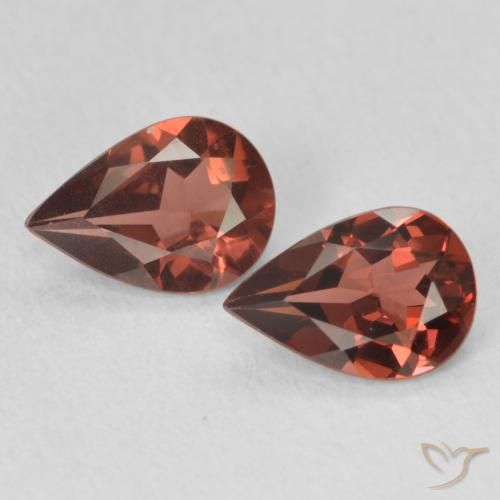 1.25ctw Natürlicher Tiefes Scharlachrot Pyrop-Granat, Birnenform, VVS-VS