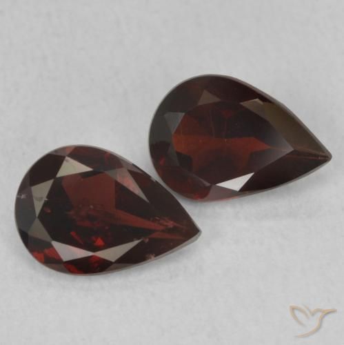 1.35 ct natürliche tiefrot Pyrop-Granat-Edelsteine, Birnenform, VS