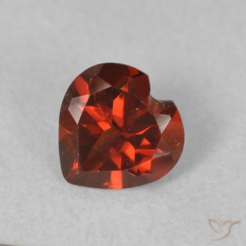 0.53ct Natürlicher Johannisbeere Rot Pyrop-Granat, Herz, VS