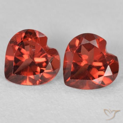 1.07ctw Natürlicher Mittelrot Pyrop-Granat, Herz, VS