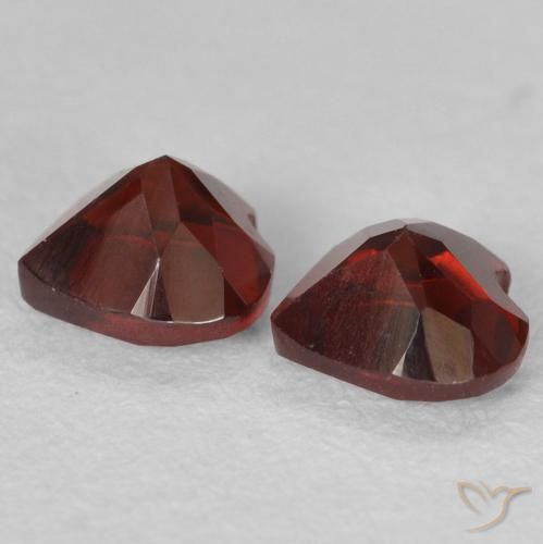 1.27 ct natürliche Mittelrot Pyrop-Granat-Edelsteine, Herz, VS