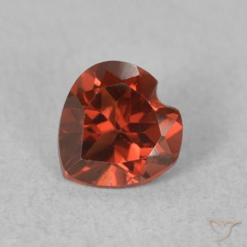 0.55ct Natürlicher tiefrot Pyrop-Granat, Herz, VVS-VS