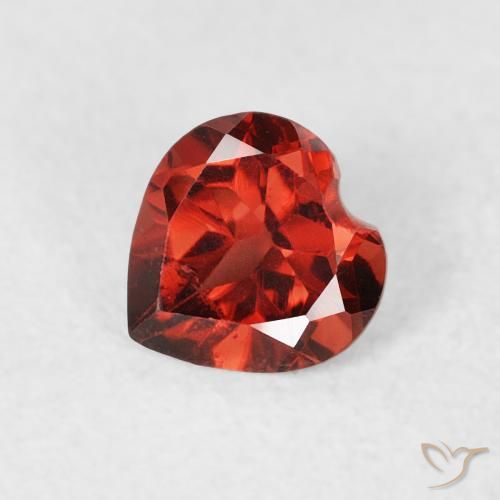 0.54ct Natürlicher Mittelrot Pyrop-Granat, Herz, VS