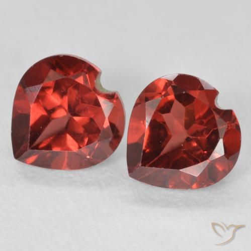 1.26ctw Natürlicher dunkelrot Pyrop-Granat, Herz, VS