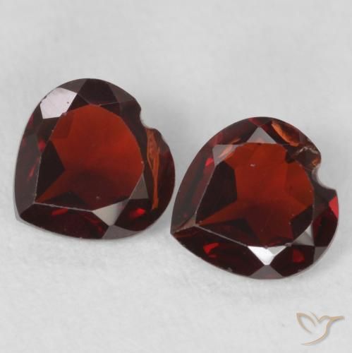 0.98ctw Natürlicher Mittelrot Pyrop-Granat, Herz, VS