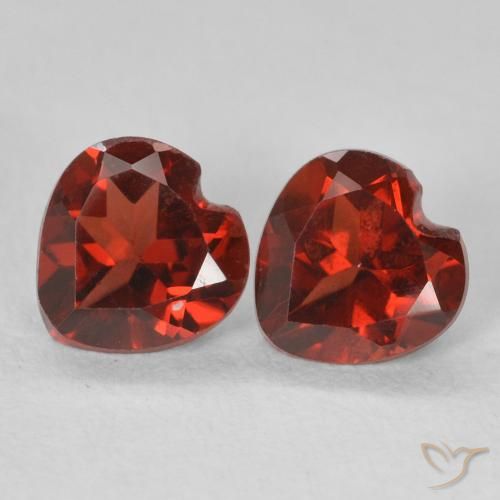 1.13ctw Natürlicher Mittelrot Pyrop-Granat, Herz, VVS-VS