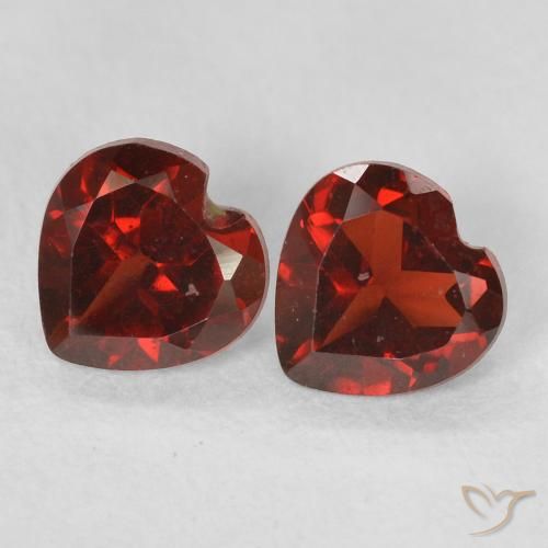 1.07ctw Natürlicher Mittelrot Pyrop-Granat, Herz, VS