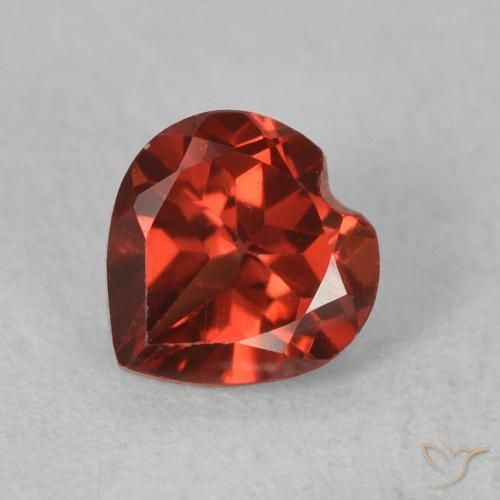 0.69ct Natürlicher Johannisbeere Rot Pyrop-Granat, Herz, VS