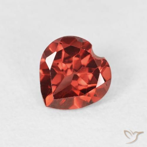 0.56ct Natürlicher Hellrot Pyrop-Granat, Herz, VS