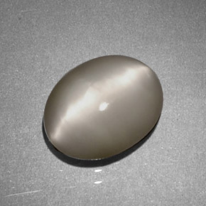 1,97 ctw natürlicher cream Quartz Cat's Eye, Oval Schliff, Lichtundurchlässig