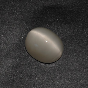 3,42 ctw natürlicher grauer Quartz Cat's Eye, Oval Schliff, Lichtundurchlässig