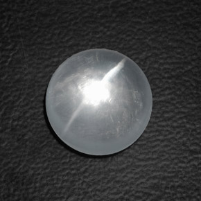 8,82 ctw natürlicher weißer Quartz Cat's Eye, Rundschliff, Transparent