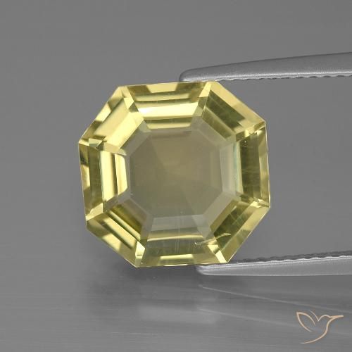 5.56ct Natürlicher hellgelb Quarz, Smaragdschliff, VS