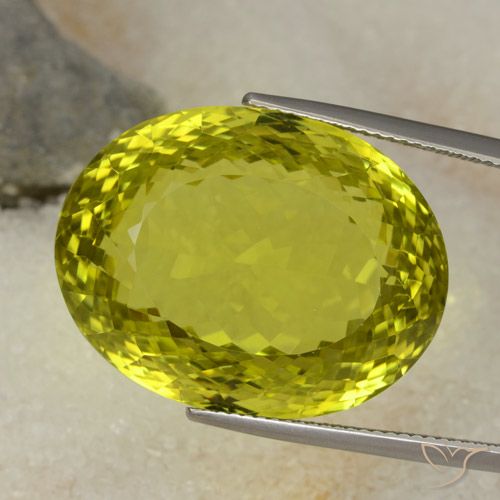 52.58ct Natürlicher grünlich-gelb Quarz, Oval, VVS