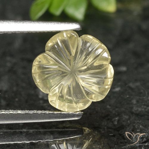 1.90ct Natürlicher Blasses Gelb Quarz, Blumen-Schliff, Transparent