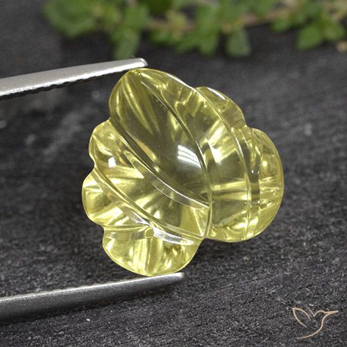 6.61ct Natürlicher Mittelgelb Quarz, Blumen-Schliff, Transparent