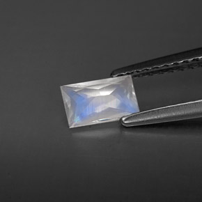 9,17 ctw natürlicher Blau-weiß Regenbogenmondstein, Baguette, VS