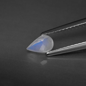 9,17 ctw natürlicher Blau und weiß Regenbogen-Mondstein, Transparent, Transparent / Lichtdurchlässig