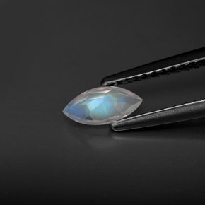 0,30 ctw natürlicher blauer Regenbogen-Mondstein, Transparent, Transparent / Lichtdurchlässig
