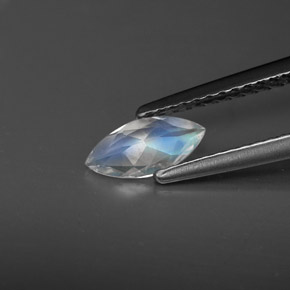 0,30 ctw natürlicher blauer Regenbogen-Mondstein, Transparent, Transparent / Lichtdurchlässig