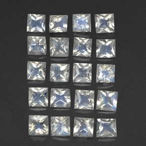 2.47 ct natürliche Bläulich-weiß Regenbogenmondstein-Edelsteine, Quadrat, Transparent