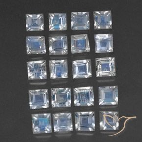2.77 ct natürliche Bläulich-weiß Regenbogenmondstein-Edelsteine, Quadrat, Transparent