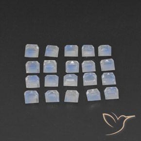 3.61 ct natürliche Bläulich-weiß Regenbogenmondstein-Edelsteine, Quadrat, Transparent